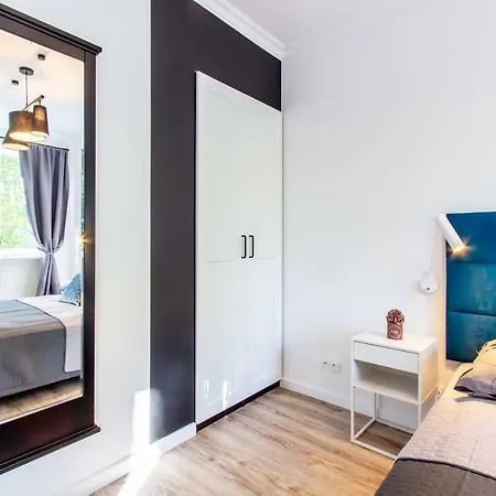 Clicktheflat The Warsaw Rising Museum Apartments Exteriér fotografie
