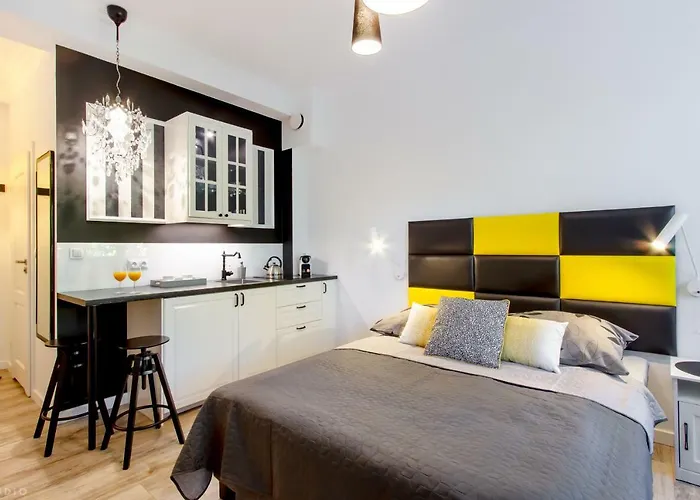 Clicktheflat The Warsaw Rising Museum Apartments